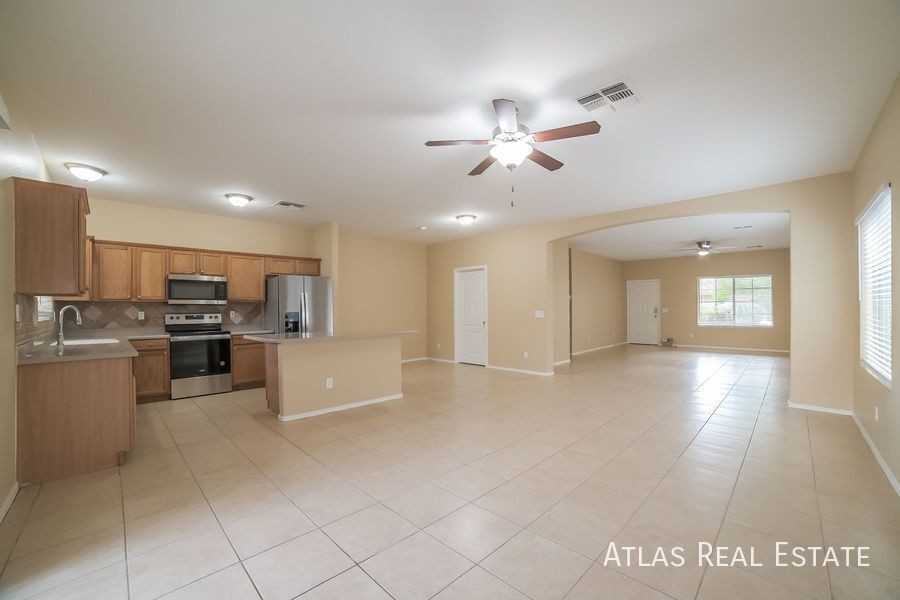 17818 W Acapulco Ln - Photo 2 of 19