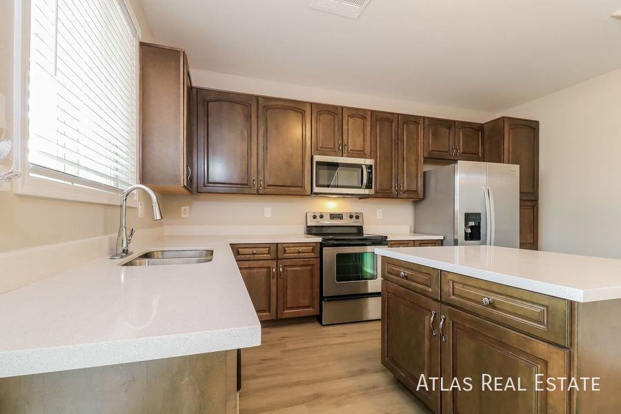 18124 W Lundberg St - Photo 7 of 20