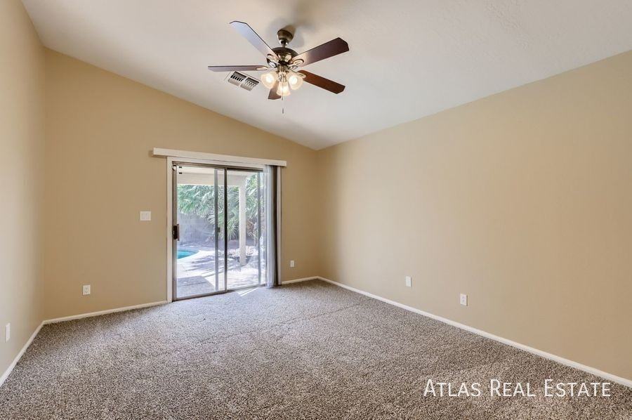 13281 W Mauna Loa Ln - Photo 7 of 16