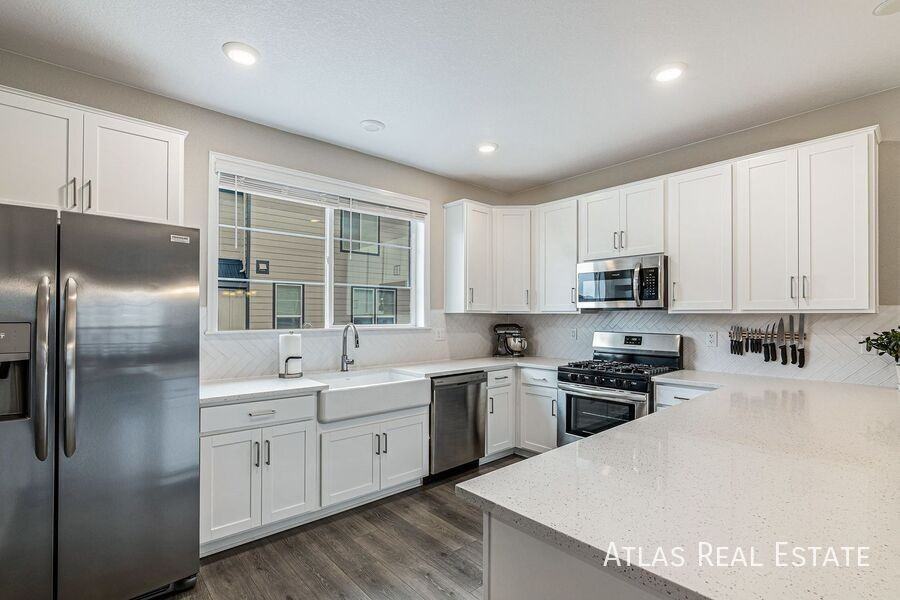 1536 Castle Creek Cir - Photo 6 of 30