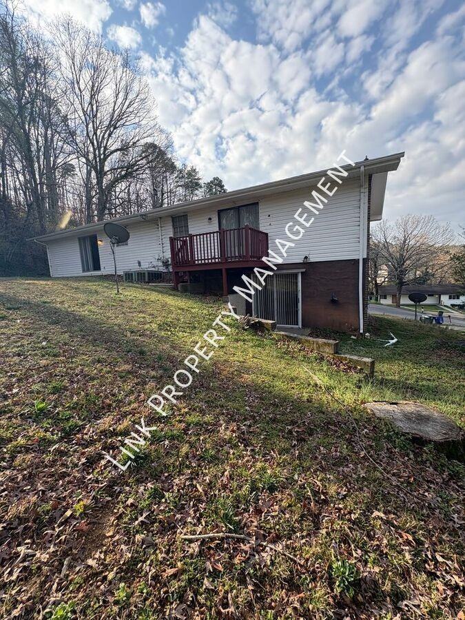 7181 Holland Ln - Photo 7 of 49