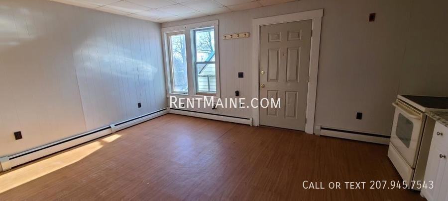 23 Newport Rd #4 - Photo 4 of 11