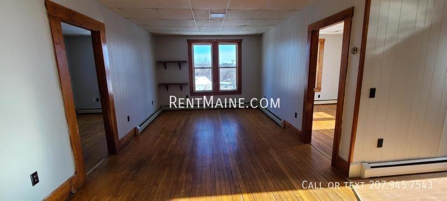 23 Newport Rd #4 - Photo 6 of 11