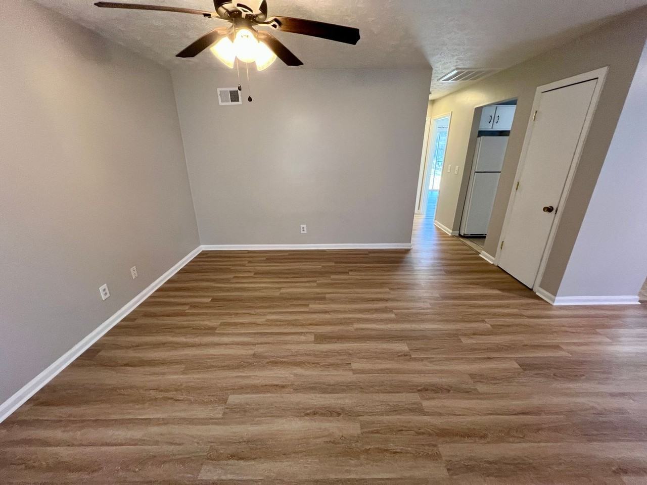 1649B S Beltline Blvd - Photo 5 of 14