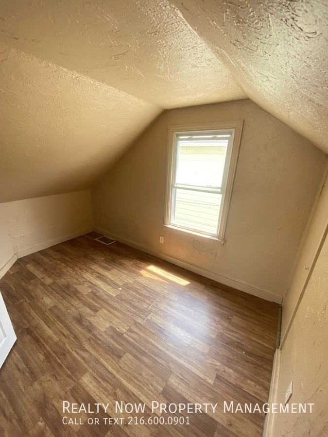 3356 W 33rd St Unit 2 #2 - Photo 4 of 4