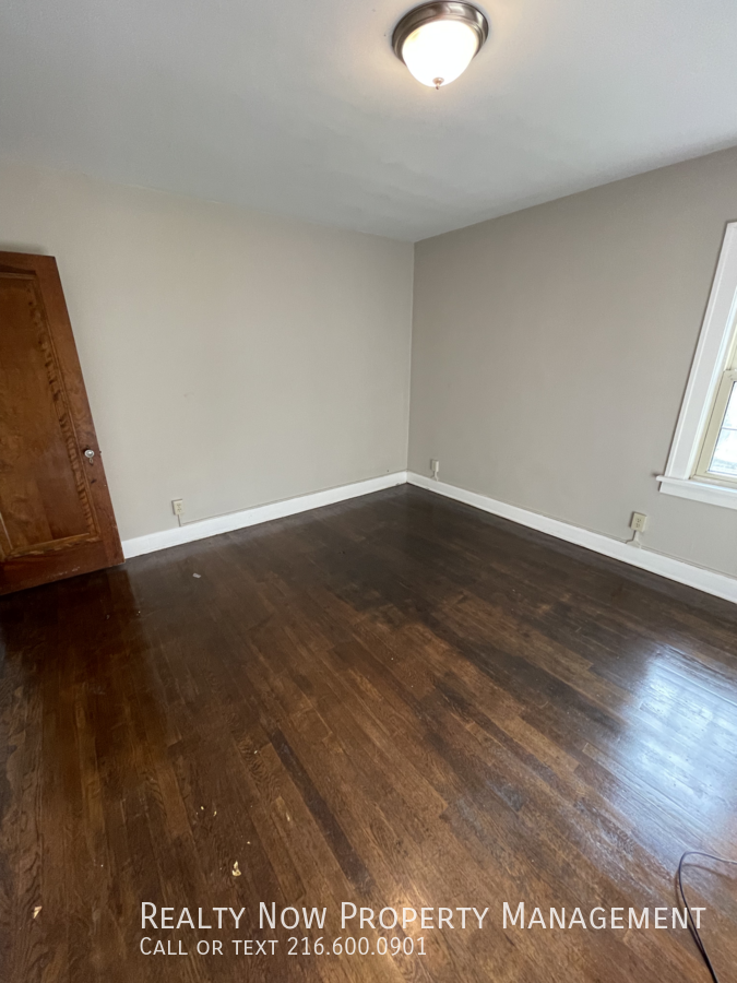 3614 Lynnfield Rd #UP - Photo 4 of 9