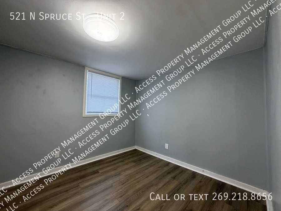 521 N Spruce St #2 - Photo 5 of 10