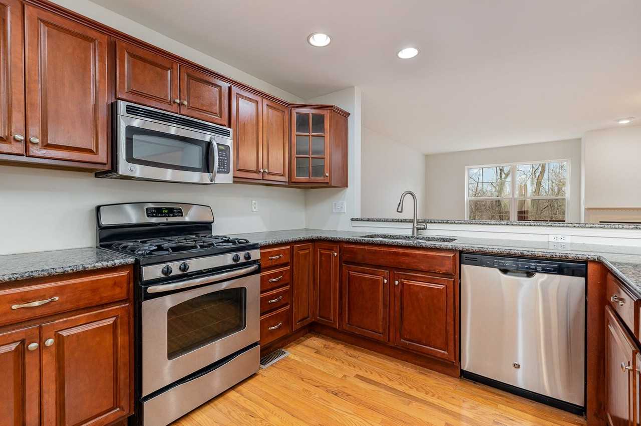 6119 Galleon Dr - Photo 5 of 29