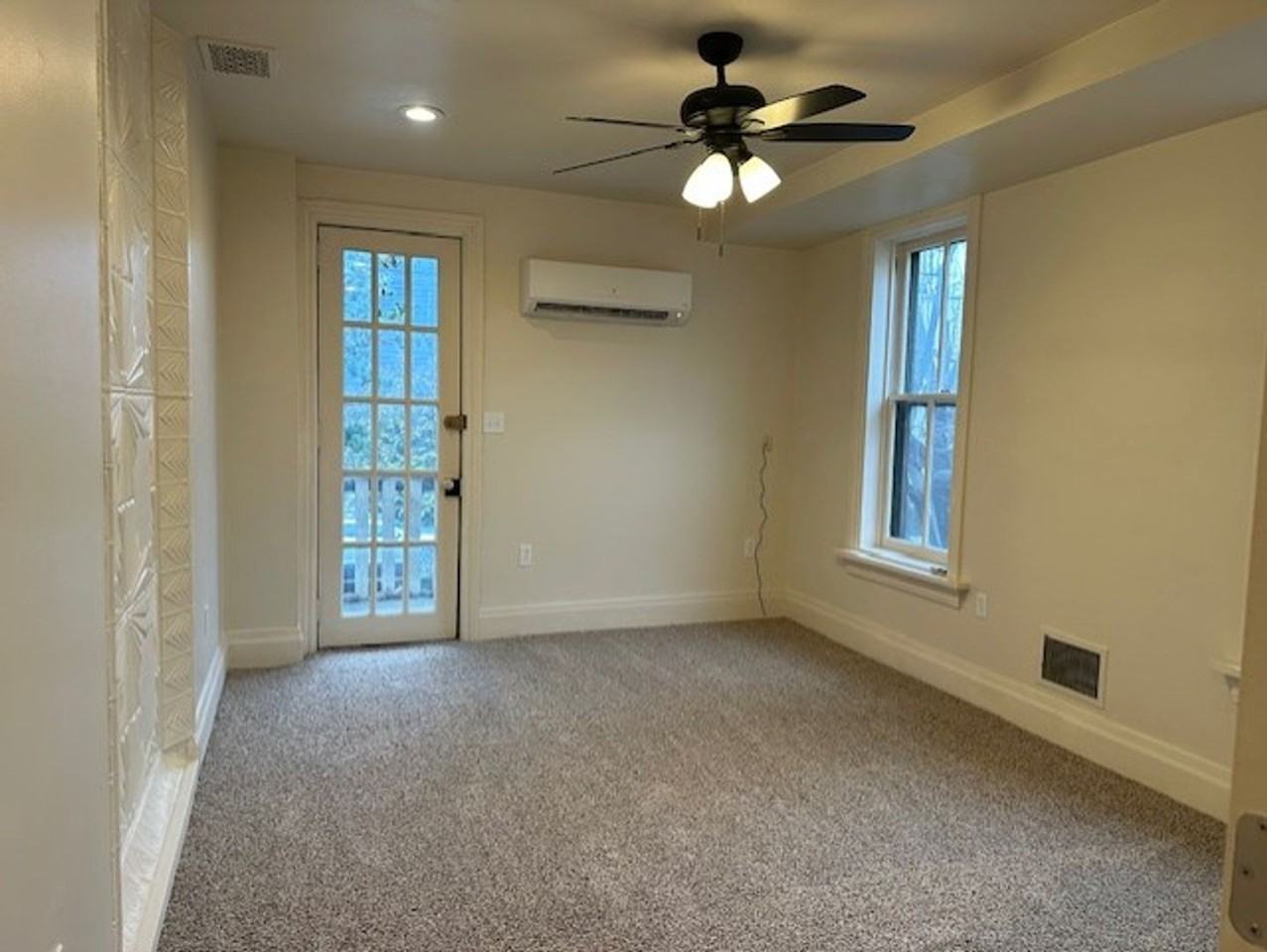 570 Race St #2 - Photo 4 of 10