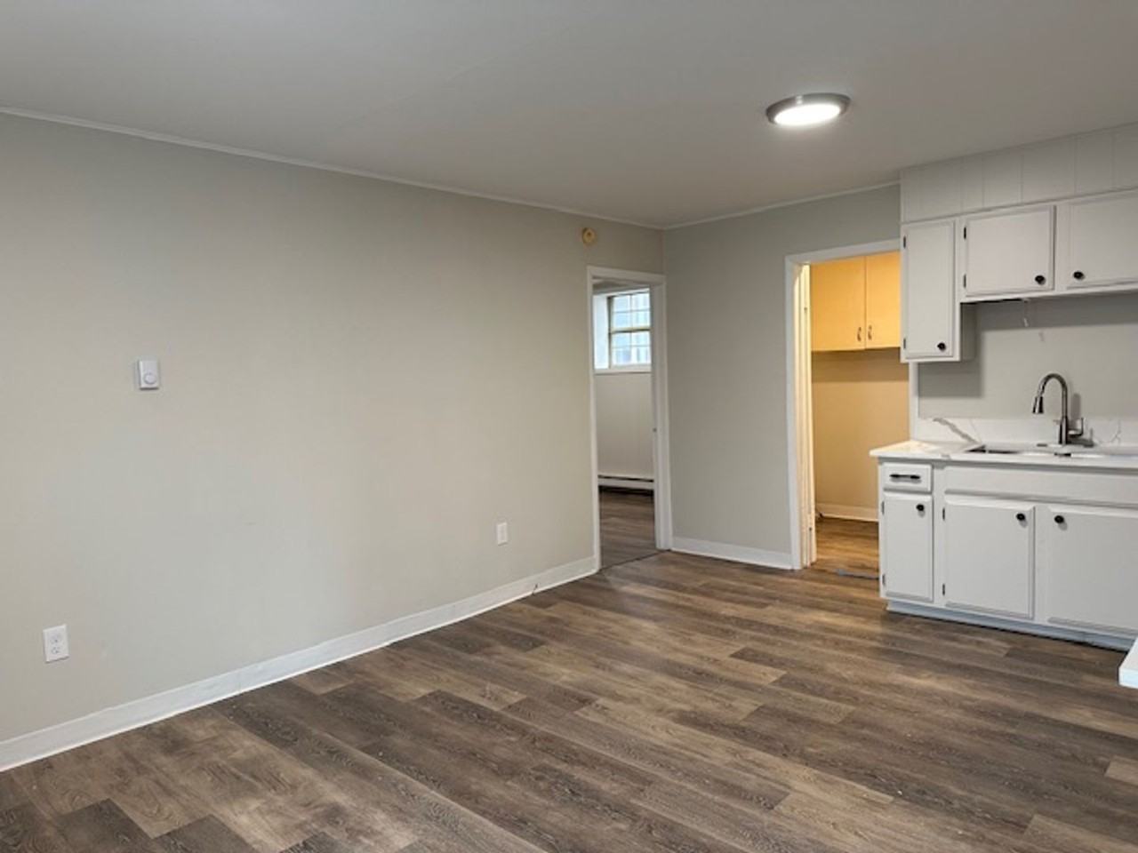 113 Market St - Photo 5 of 8