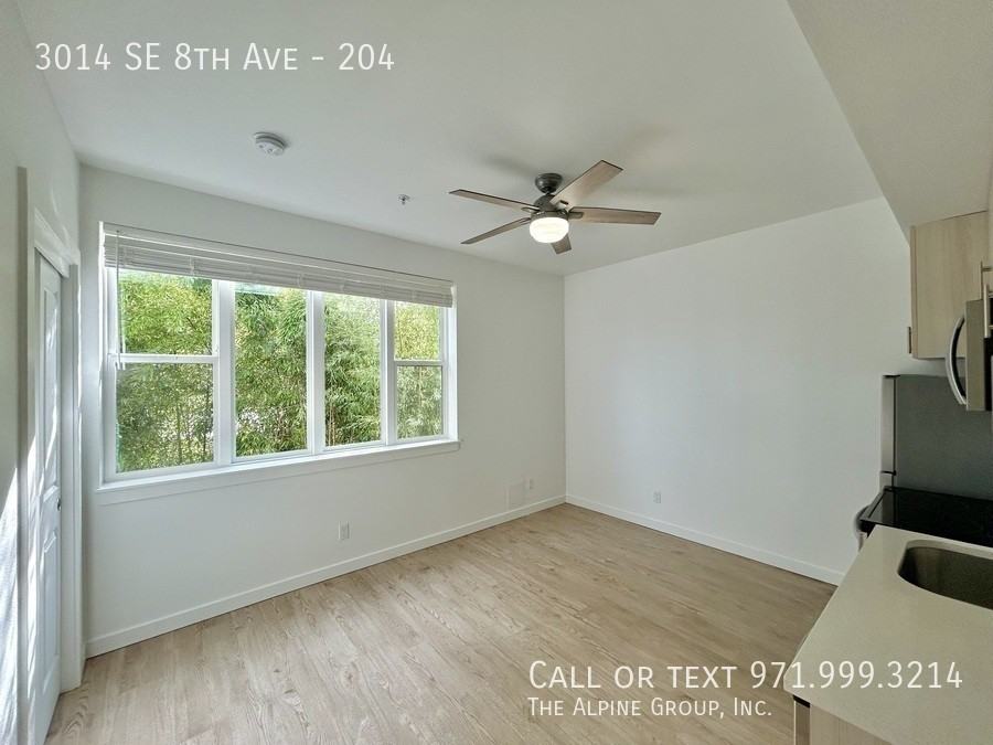 3014 Se 8th Ave #204 - Photo 3 of 18