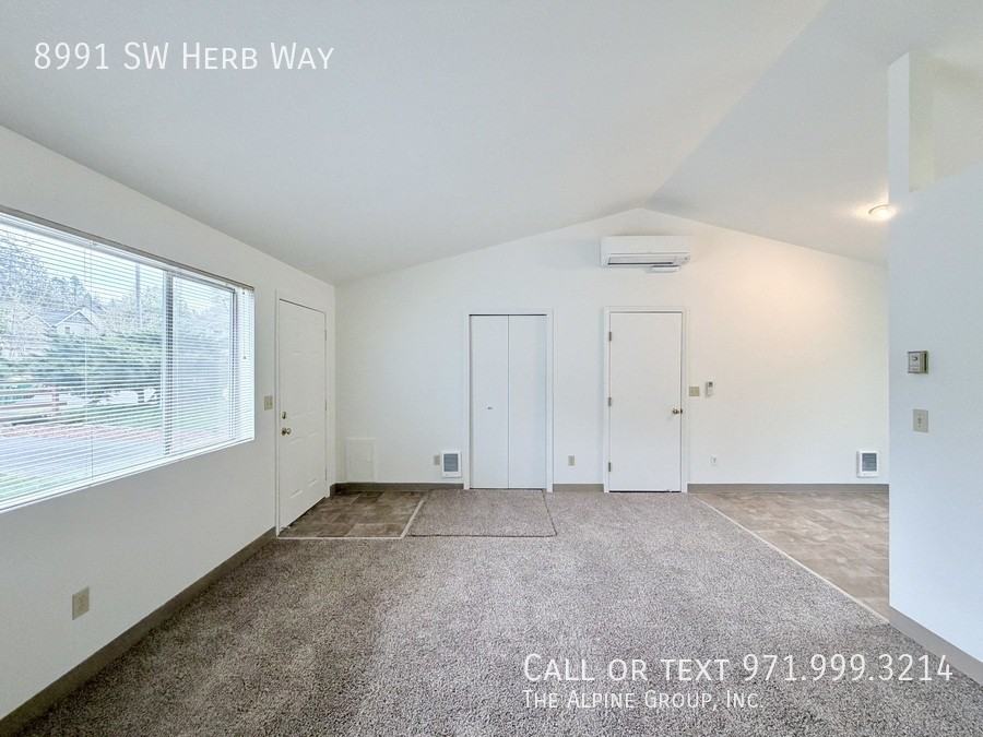 8991 Sw Herb Way - Photo 6 of 31