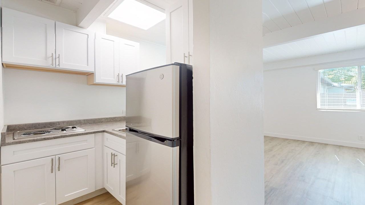 390 Woodland Ave #394 - Photo 6 of 19