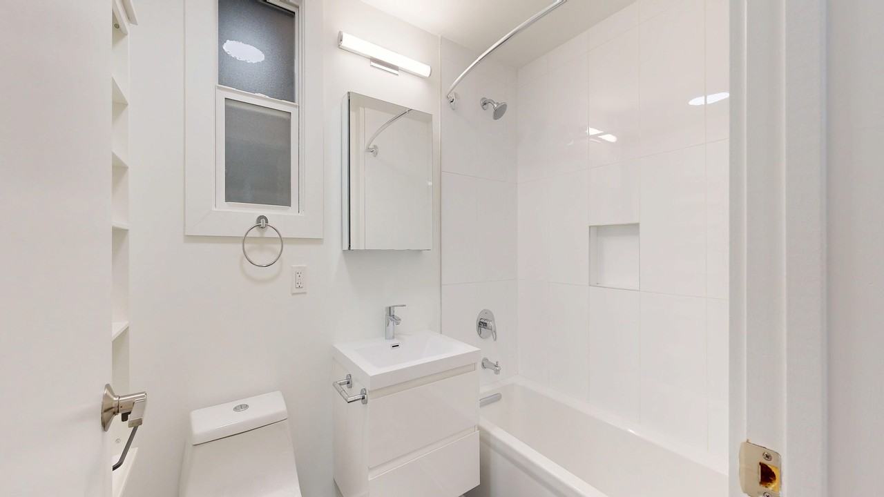 863 Sutter St #302 - Photo 7 of 8