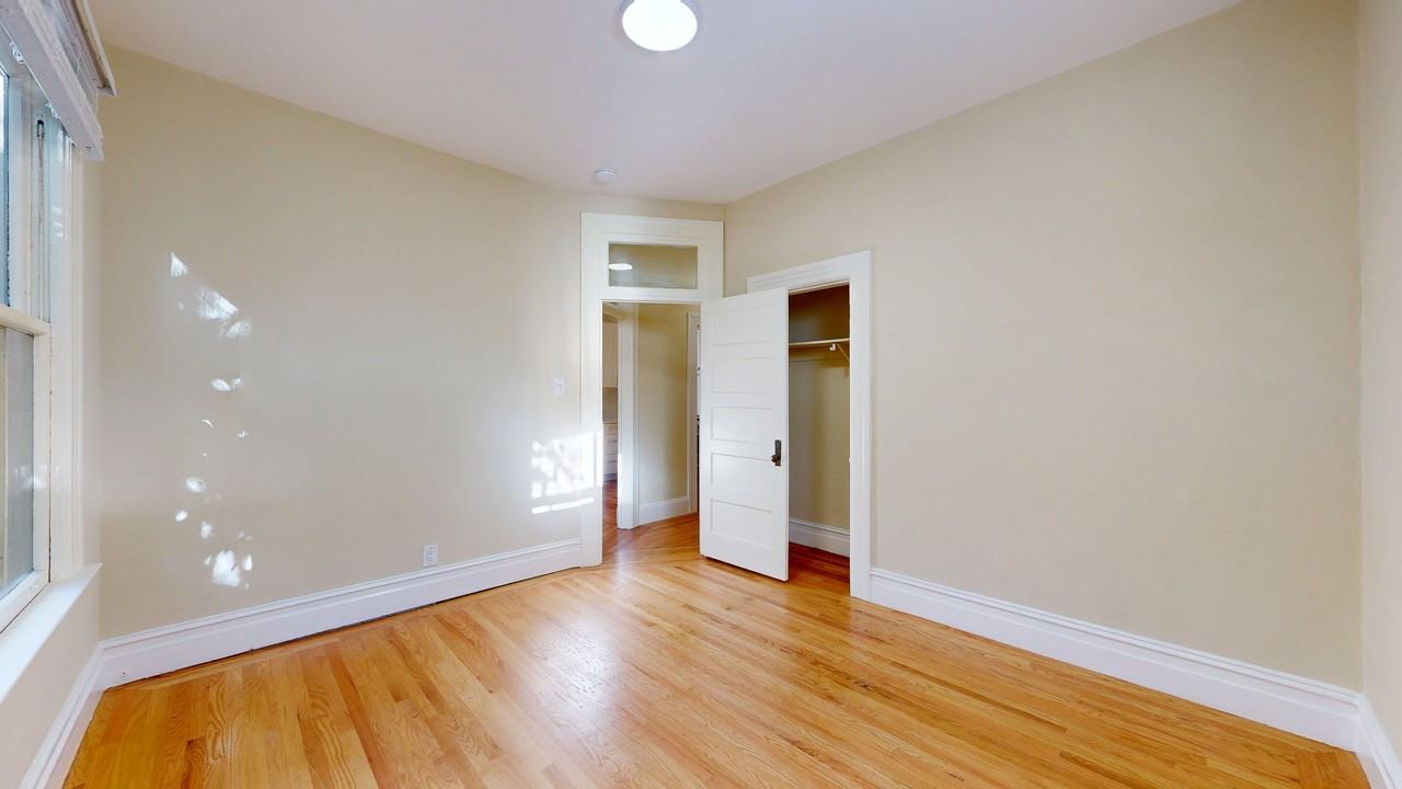 2256 Market St #C - Photo 6 of 10