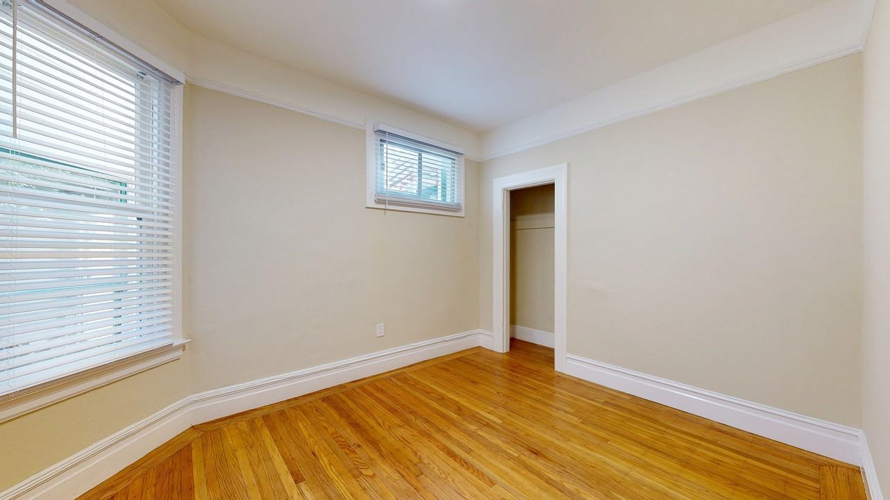 2256 Market St #C - Photo 7 of 10