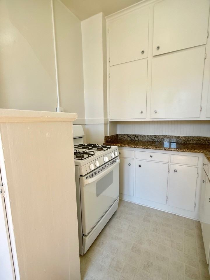 2000 Beach St #304 - Photo 3 of 12