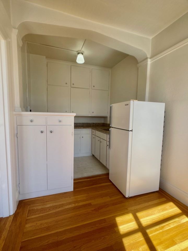 2000 Beach St #304 - Photo 4 of 12