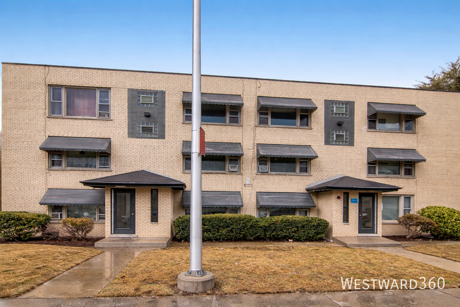 14132 S Highlawn Ave #2 - Photo 2 of 5