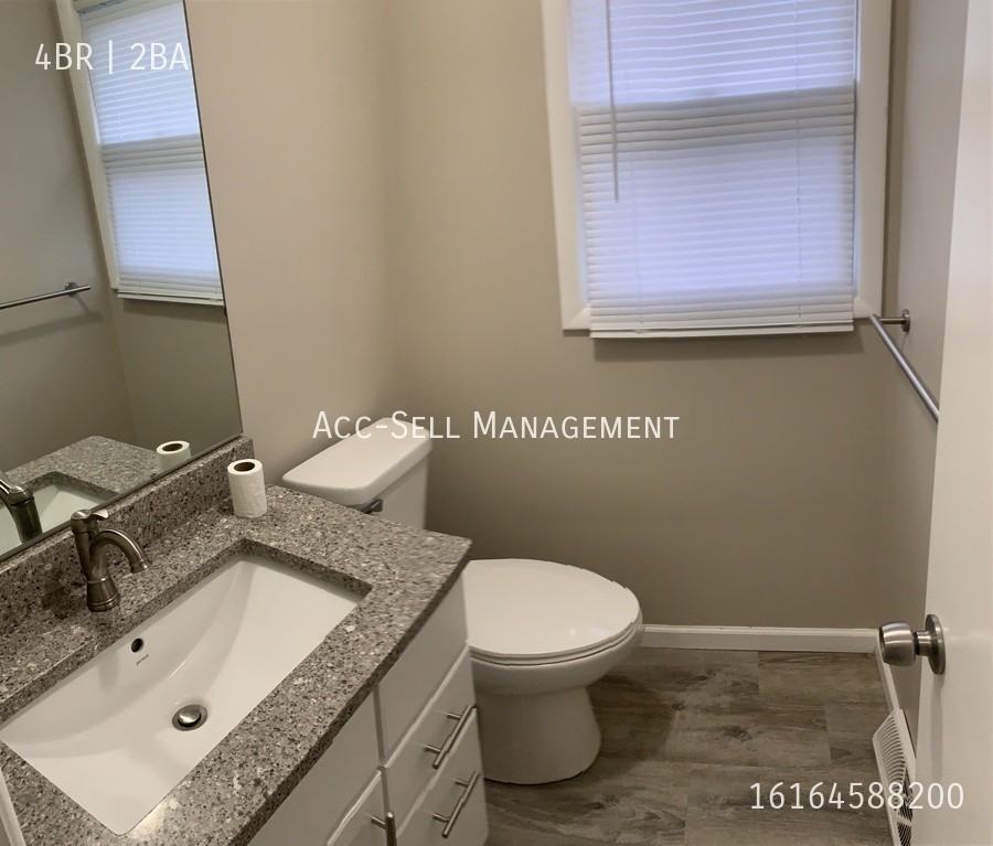 53 Luray Ave Nw - Photo 3 of 17