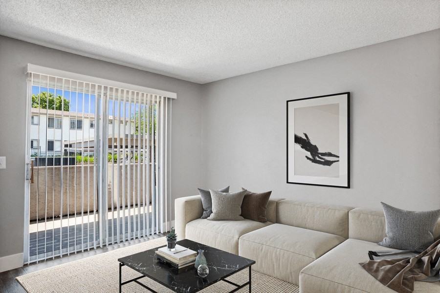 Parkway Club - Photo 2 of 18