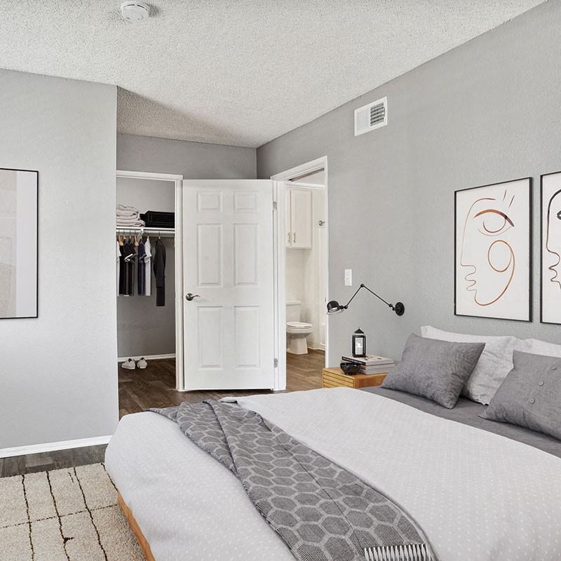 Parkway Club - Photo 5 of 18