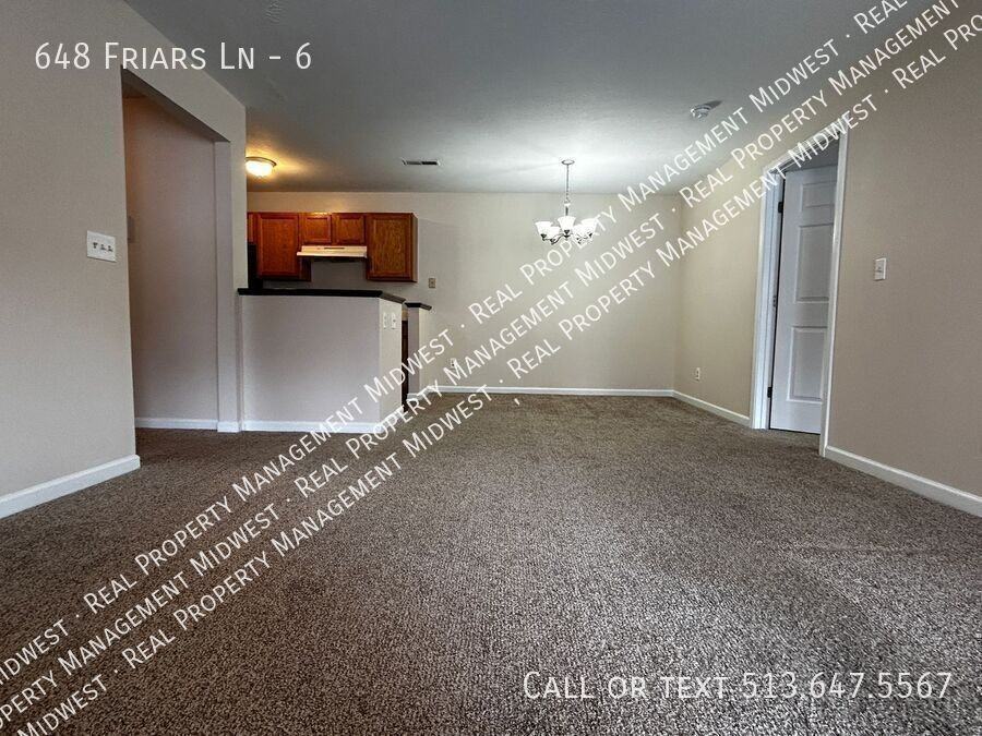 648 Friars Ln #6 - Photo 5 of 20