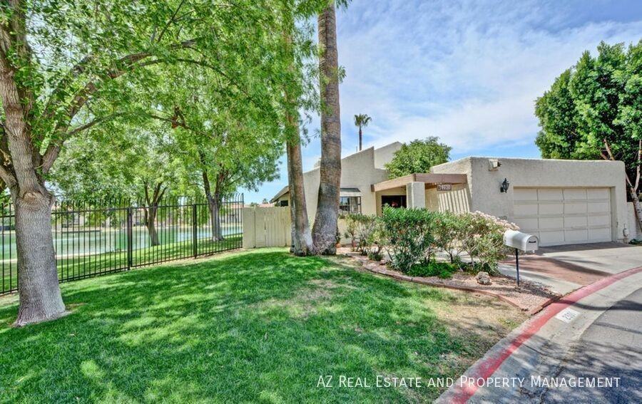 2901 W Sierra St - Photo 2 of 42