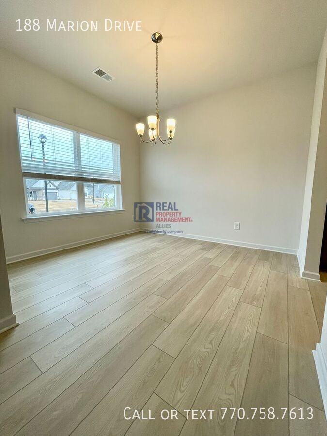 188 Marion Dr - Photo 5 of 19