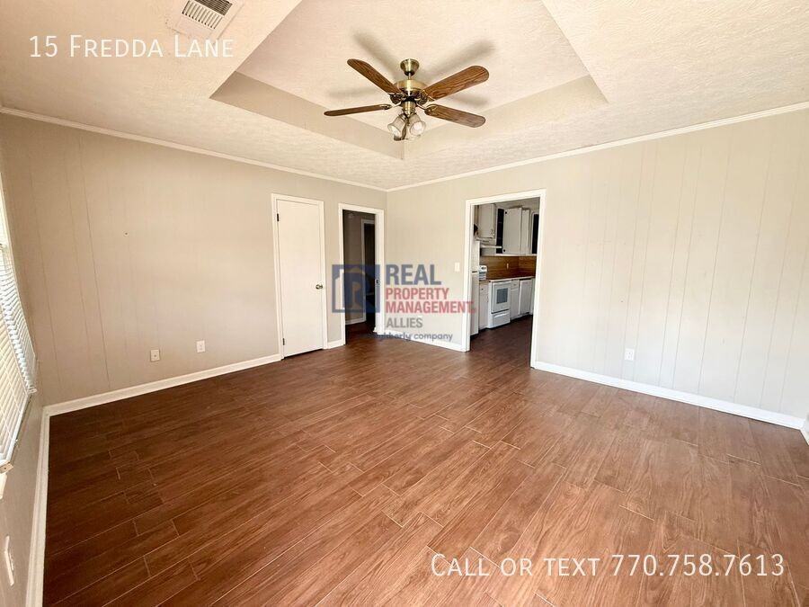 15 Fredda Ln - Photo 3 of 11