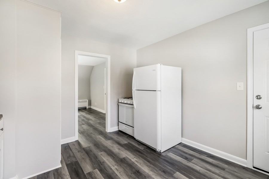 7220 W Center St #5 - Photo 6 of 14