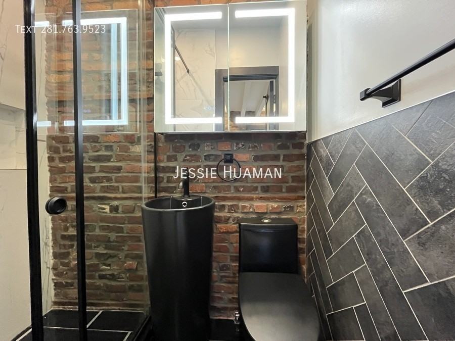 37 Cornelia St #3A - Photo 5 of 9