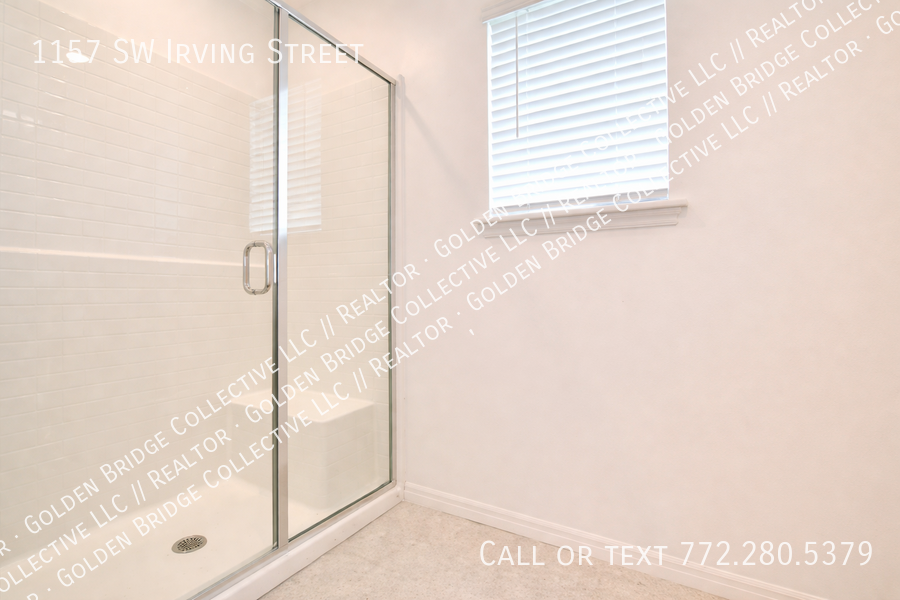 1157 Sw Irving St - Photo 5 of 8