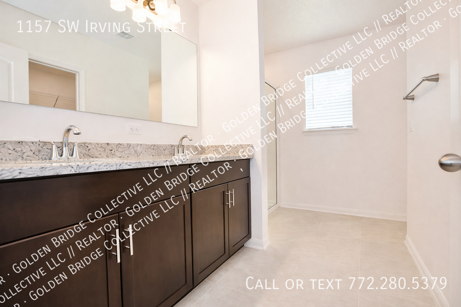 1157 Sw Irving St - Photo 6 of 8