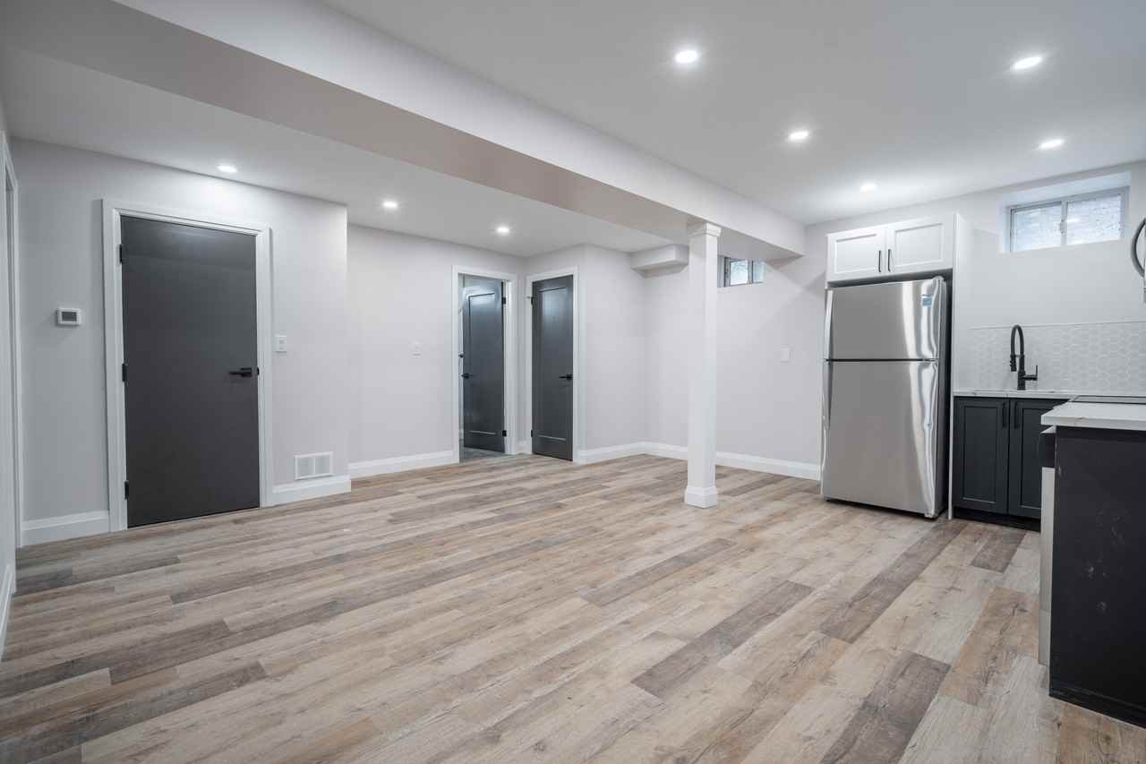 14 Burris St #1 - Photo 7 of 12