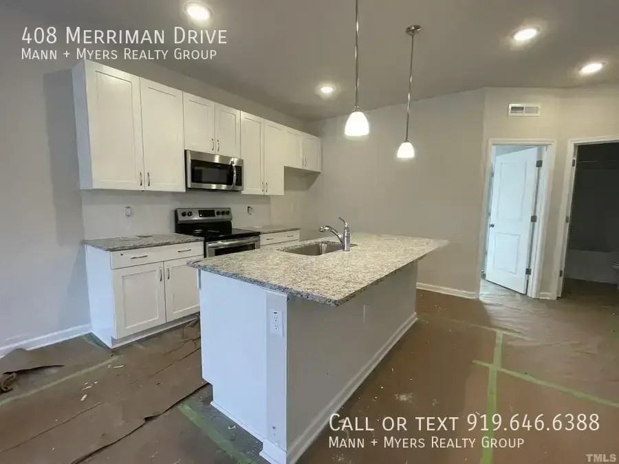 408 Merriman Dr - Photo 4 of 17