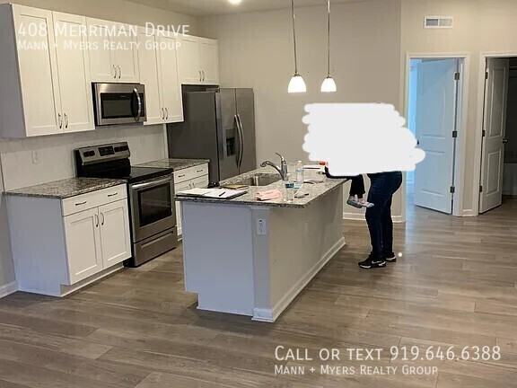 408 Merriman Dr - Photo 5 of 17