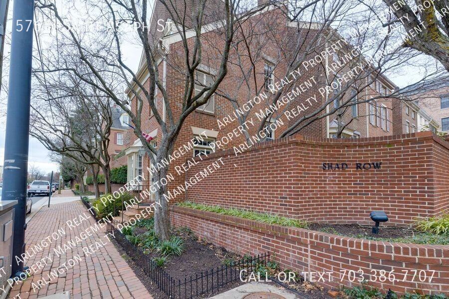 576 N Saint Asaph St - Photo 5 of 34