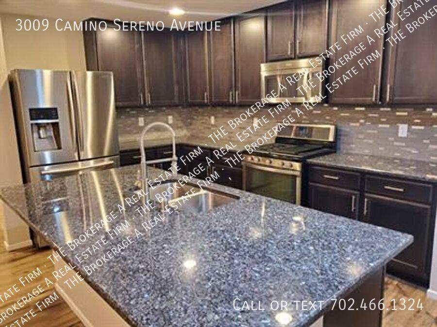 3009 Camino Sereno Ave - Photo 5 of 9