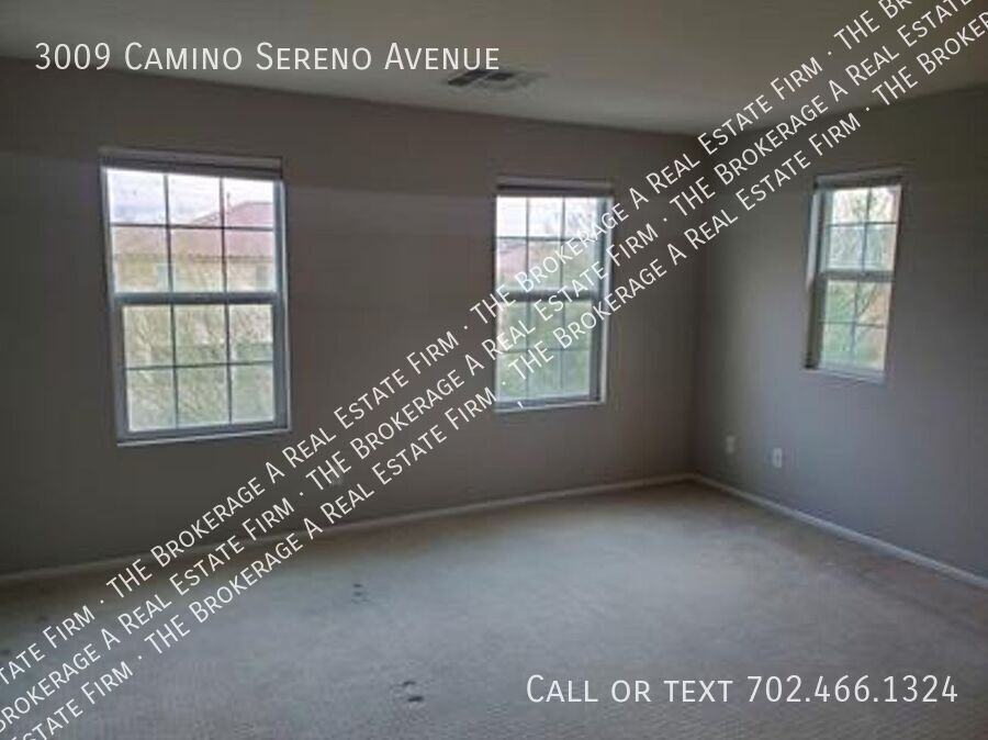 3009 Camino Sereno Ave - Photo 6 of 9