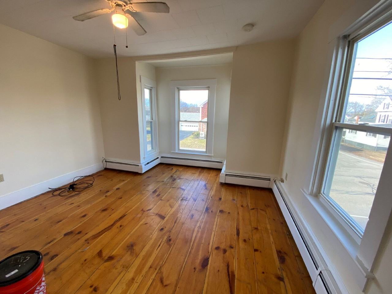 53 Summer St - Photo 3 of 19