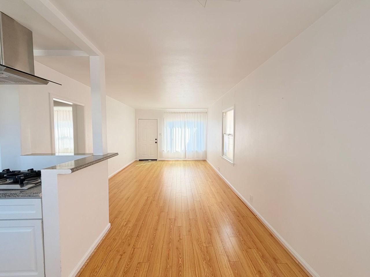 231 13th St - Photo 3 of 13