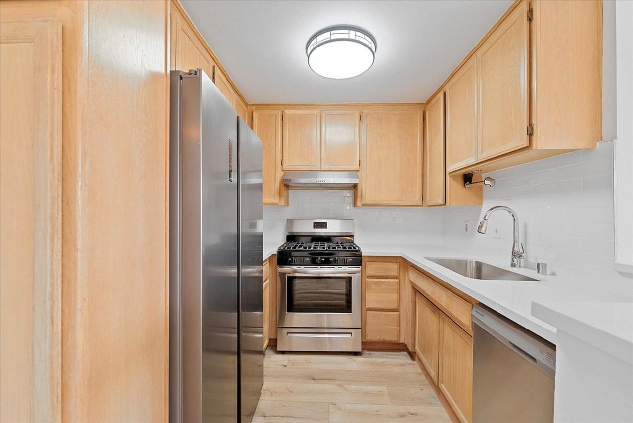 1785 Beloit Ave - Photo 3 of 18