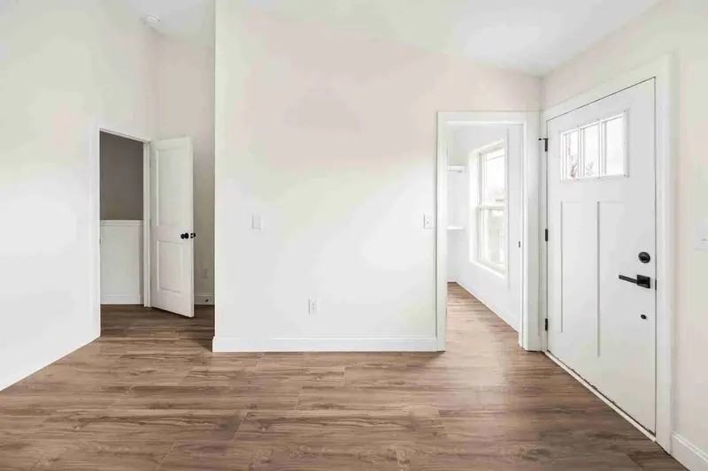 395 Church St N #1 - Photo 6 of 7