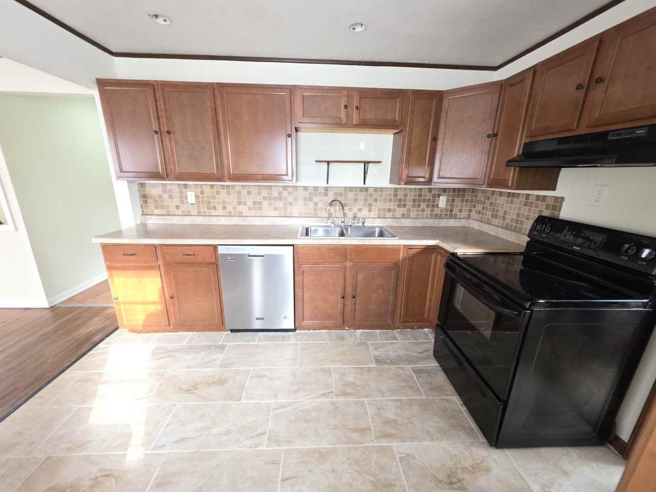 2817 E Conamore St #NA - Photo 2 of 22