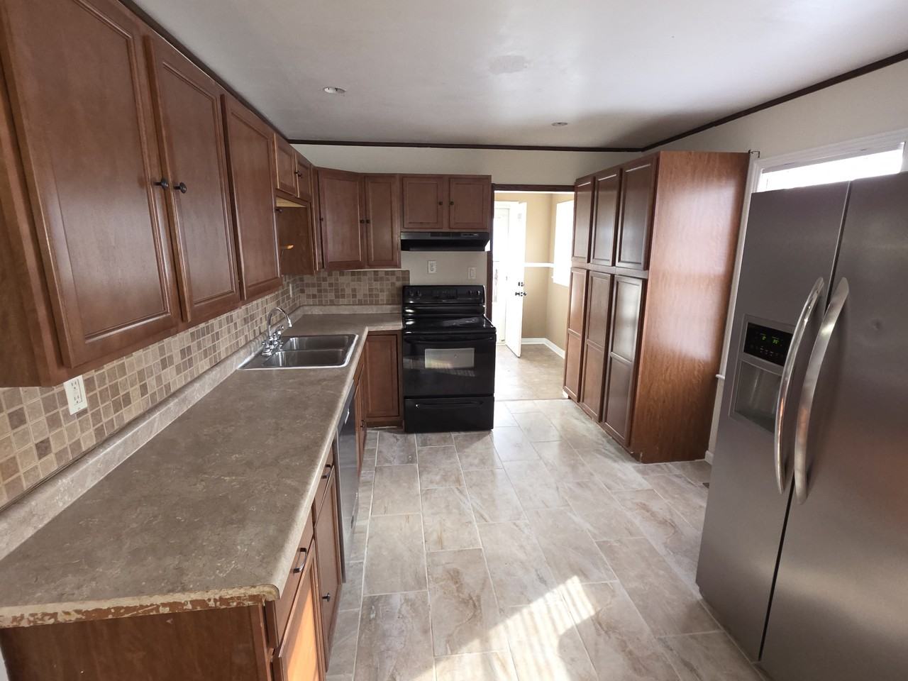 2817 E Conamore St #NA - Photo 3 of 22
