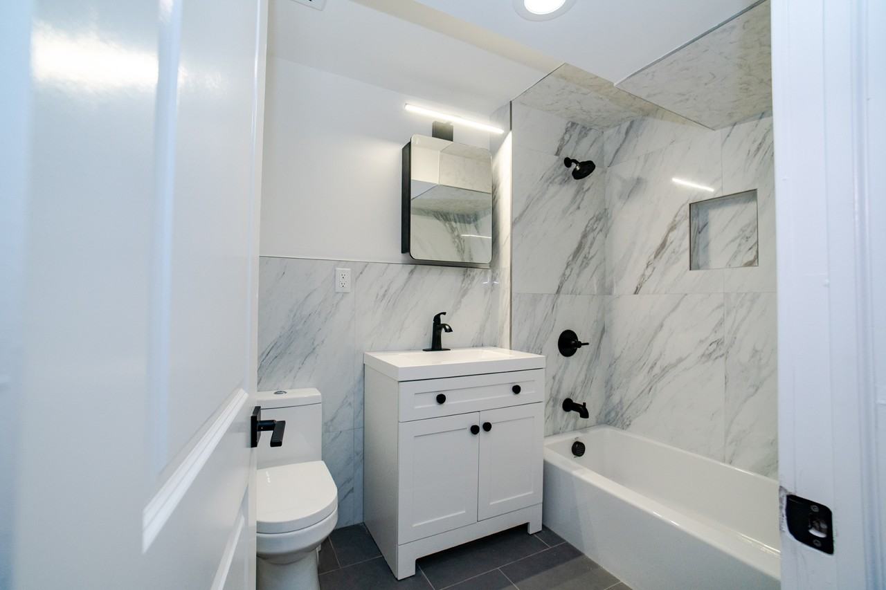 194 Van Horne St #1 - Photo 3 of 19