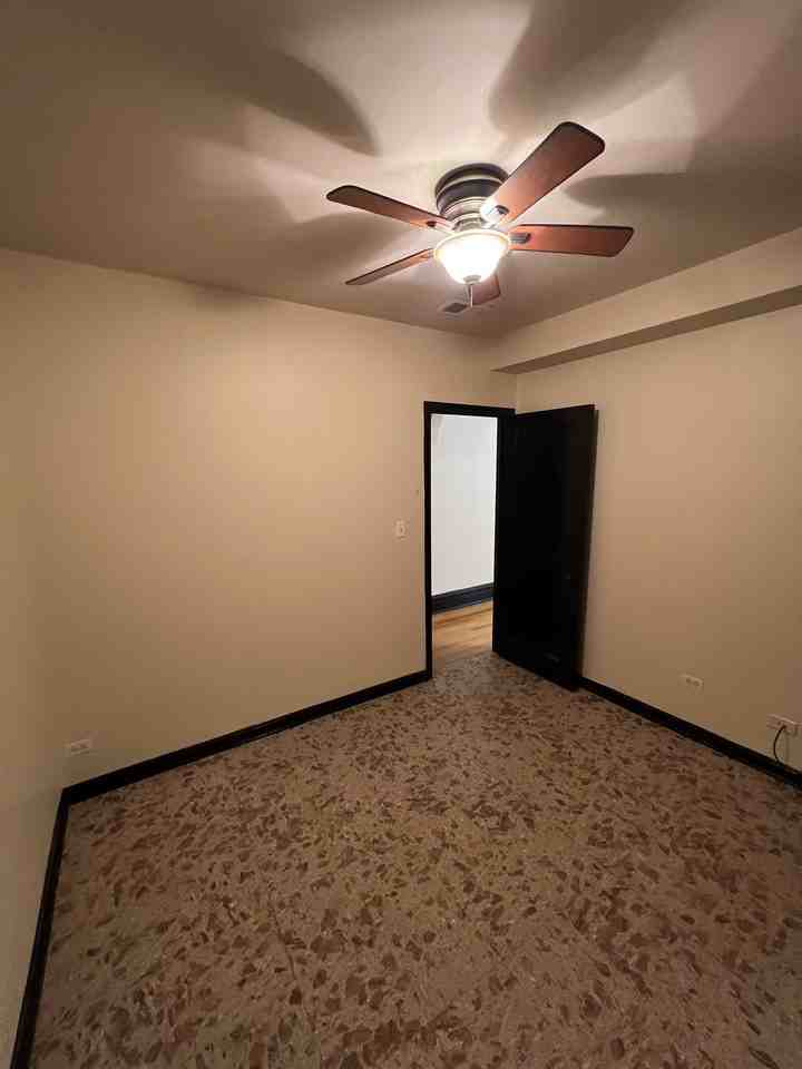 335 W 64th St #3 - Photo 4 of 12