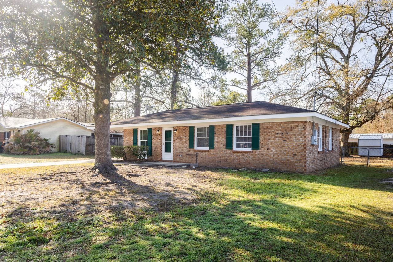 612 Olive St #NA - Photo 3 of 34