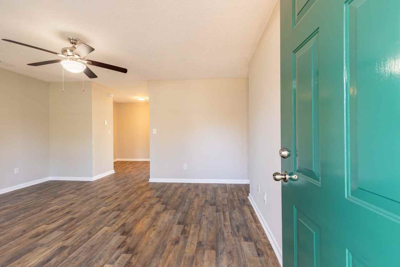 612 Olive St #NA - Photo 5 of 34